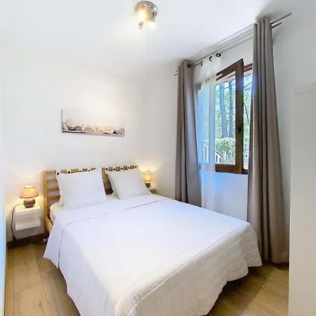 Villa Les Pins - Petite Maison Mitoyenne 2 Chambres, 4 Personnes A Ocean, Les Pins Mae-0381 Lacanau